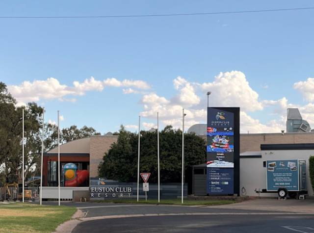 ����Ŵ���Ƭ