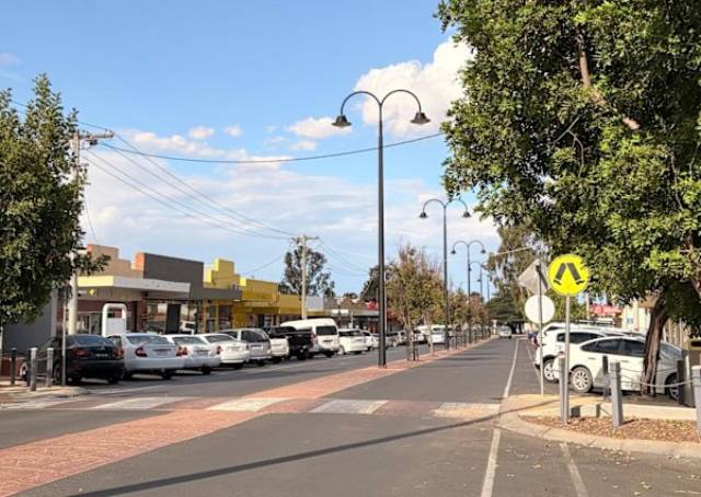 ����Ŵ���Ƭ